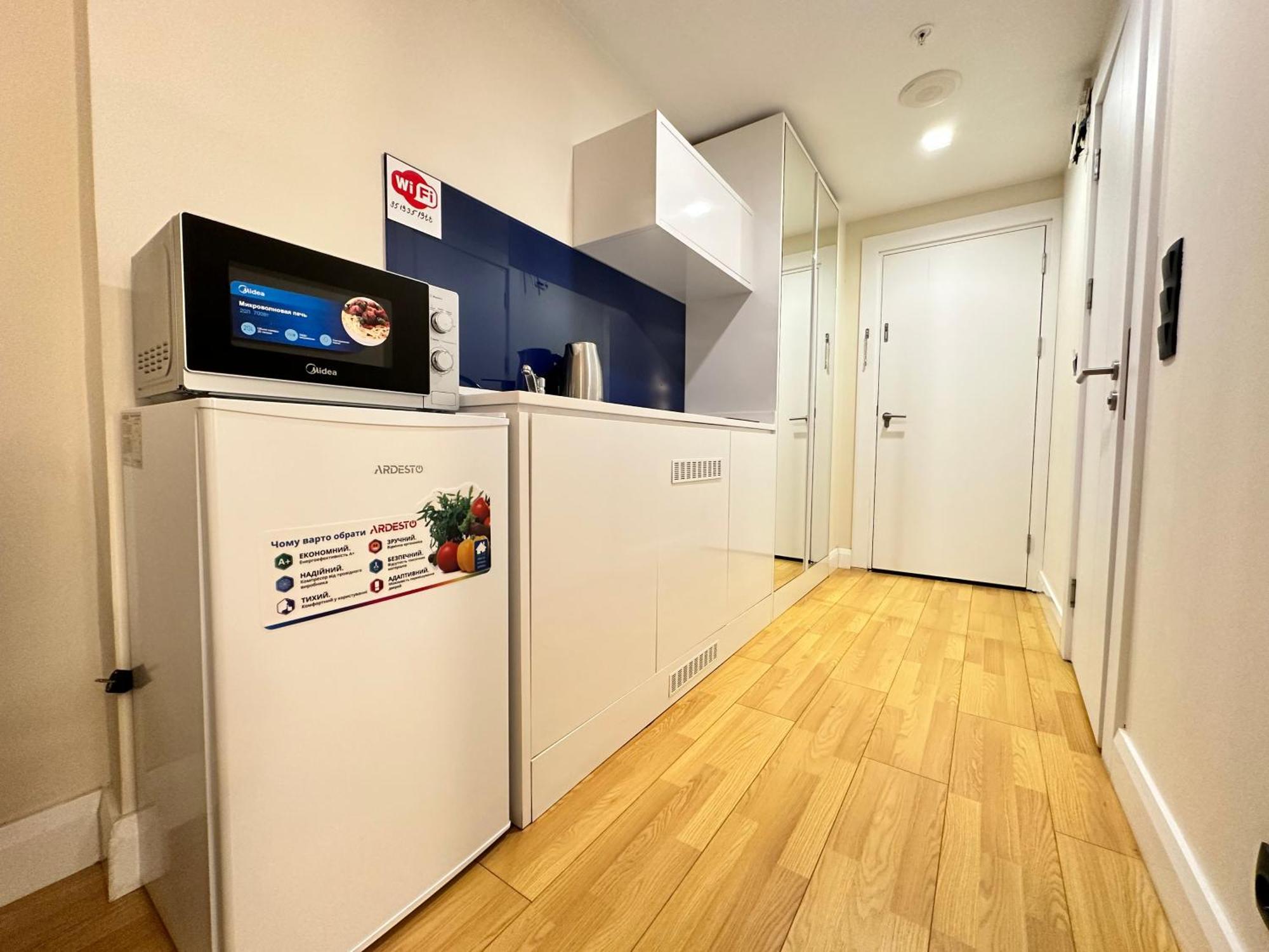 Orbi Lux Studio 巴统 外观 照片
