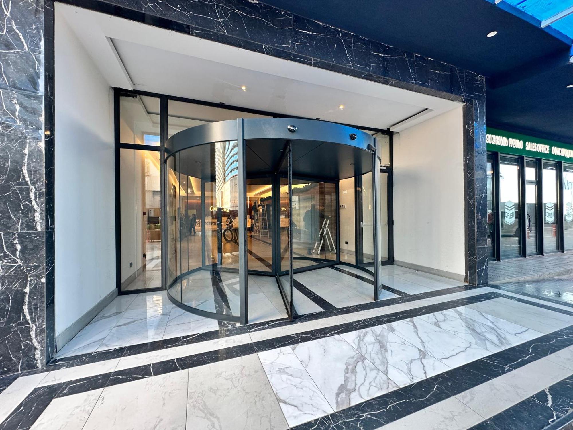 Orbi Lux Studio 巴统 外观 照片