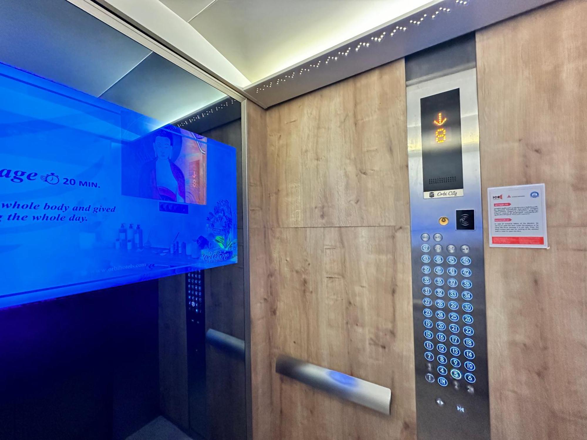 Orbi Lux Studio 巴统 外观 照片