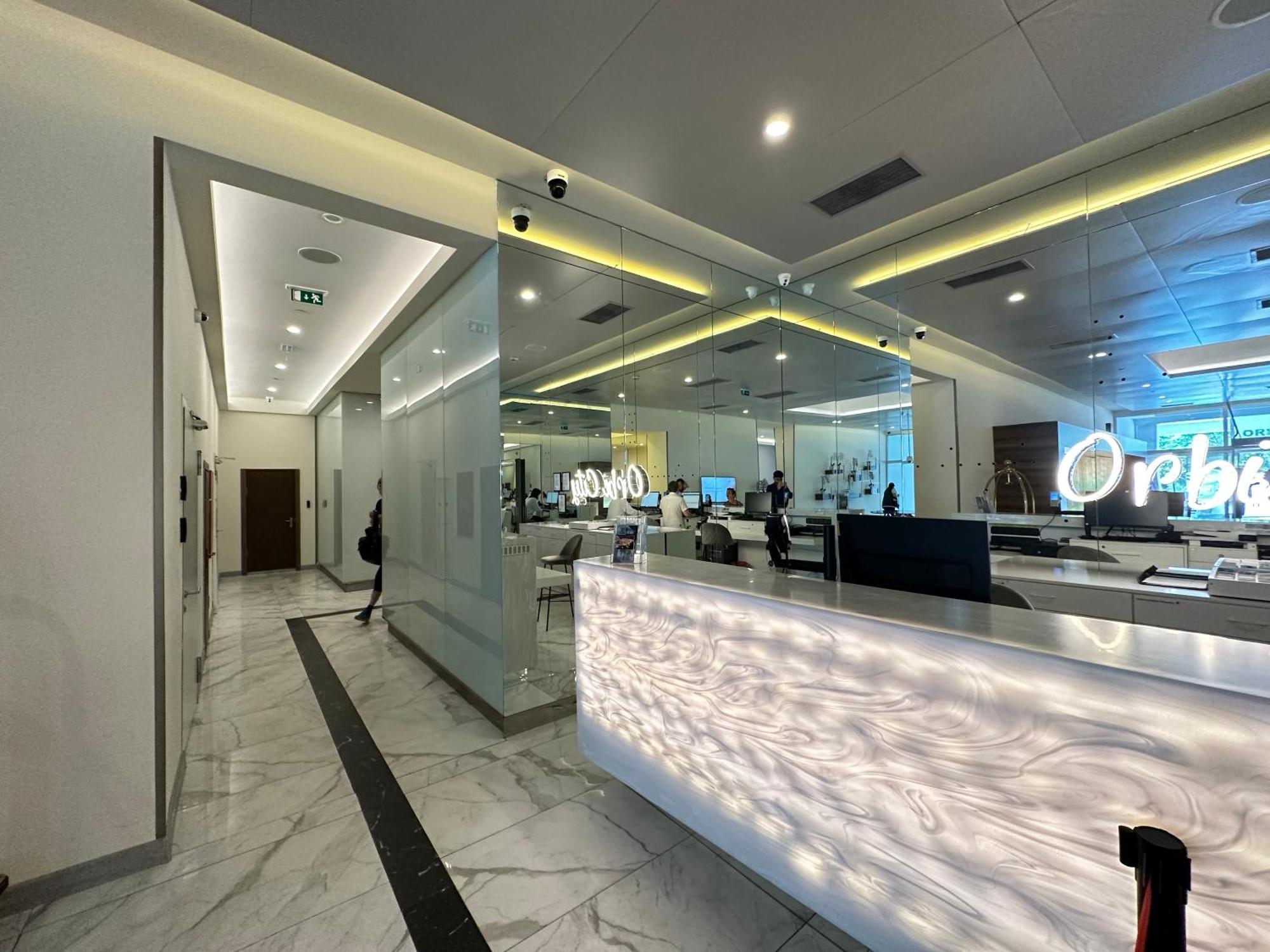 Orbi Lux Studio 巴统 外观 照片
